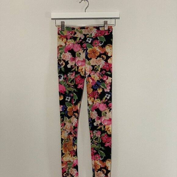 BEAUTIFUL Vintage Red Tipped Rose Yoga Leggings, High Waist Hand Sewn Roses | St - Picture 2 of 7